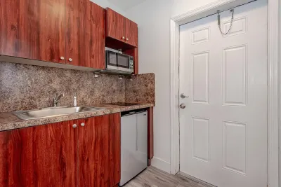 Beach Walk Deerfield